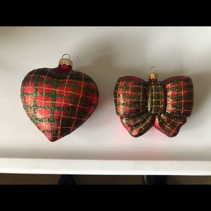 Christmas NWOT plaid set of 2 ornaments